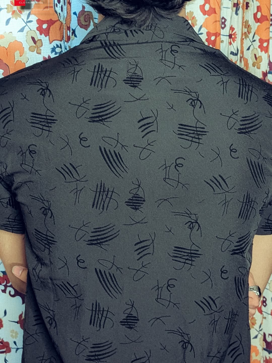 BASIC SOFT EMBOSS_🎨 Available Colors__Black _ Orange _ Beige _ Mint Green__📸 Note_ Shirt colors may slightly vary from the pictures due to lighting __7